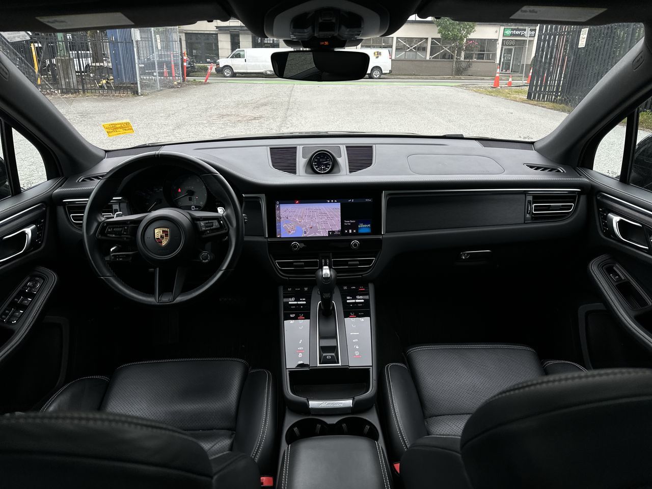 2022 Porsche Macan in Vancouver, British Columbia