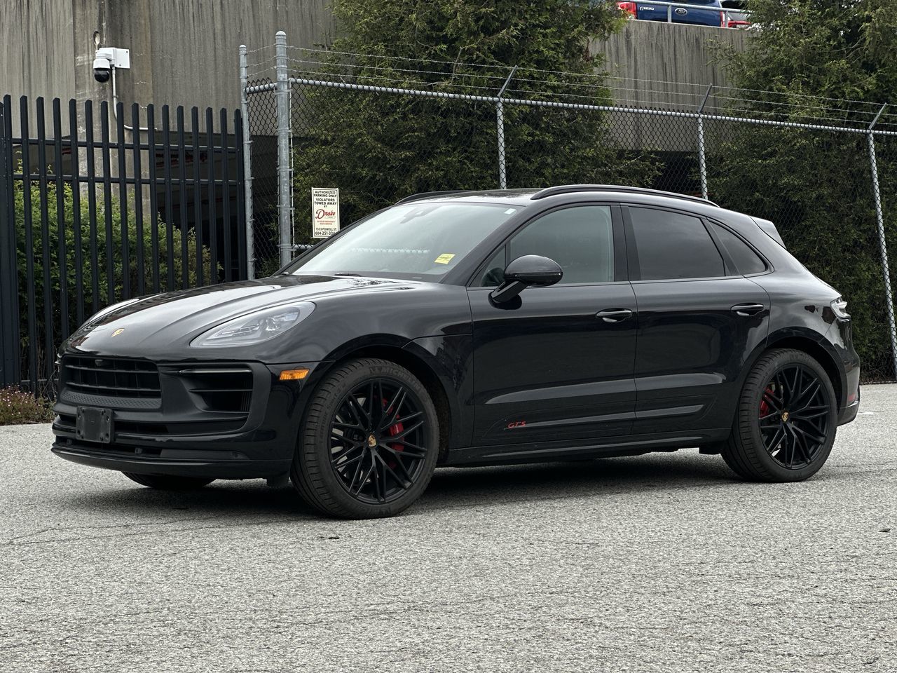 2022 Porsche Macan in Vancouver, British Columbia