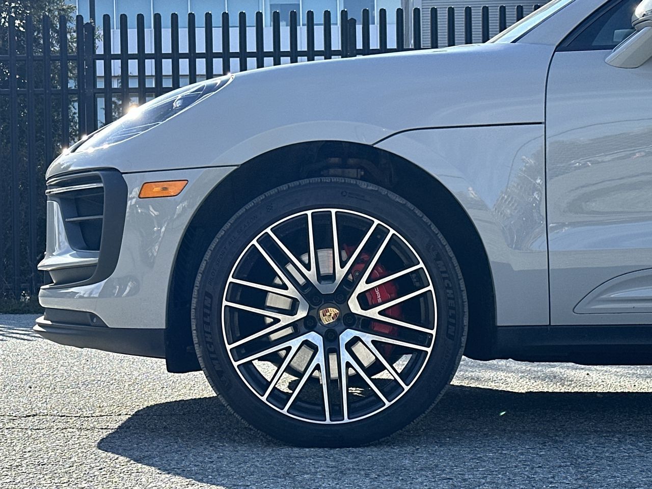 Porsche Macan  2023 à Vancouver, Colombie-Britannique