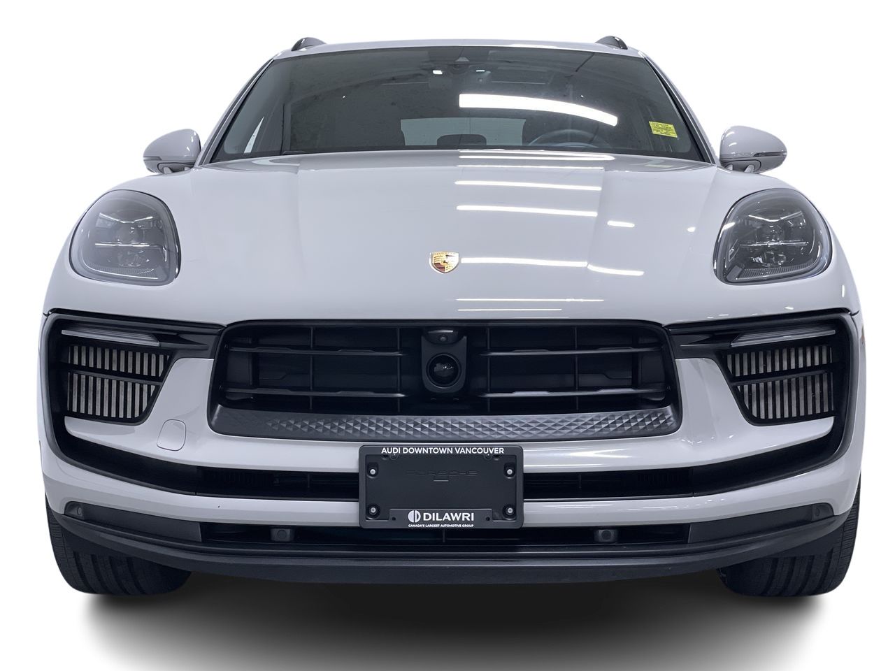 2023 Porsche Macan in Vancouver, British Columbia