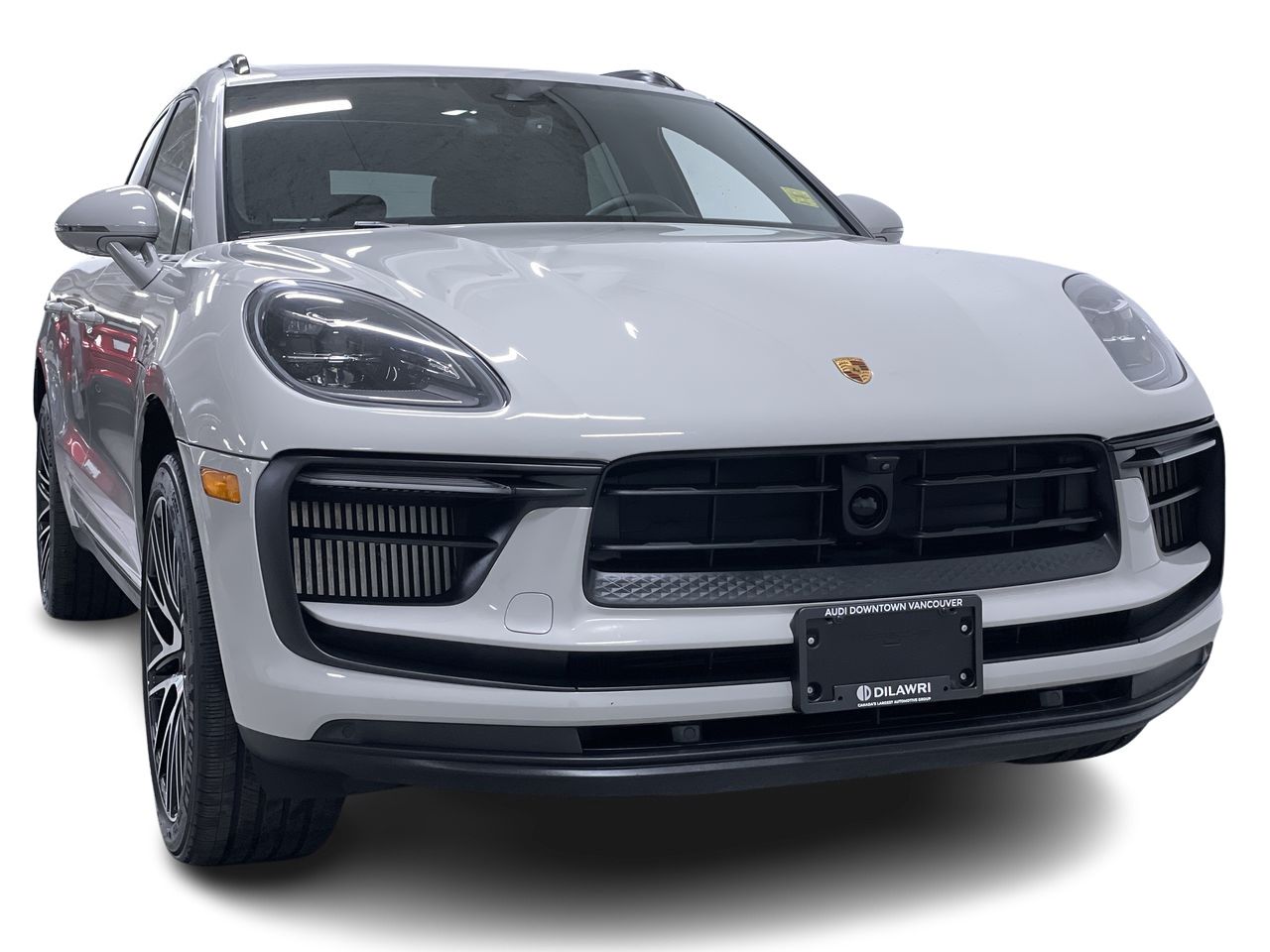 2023 Porsche Macan in Vancouver, British Columbia