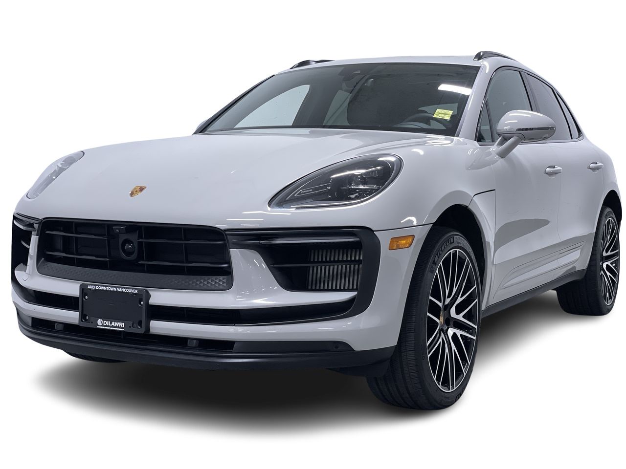2023 Porsche Macan in Vancouver, British Columbia