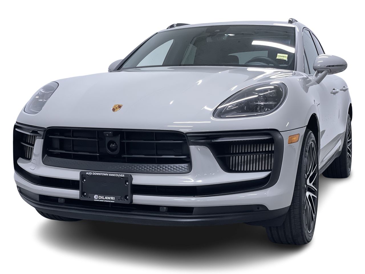 2023 Porsche Macan in Vancouver, British Columbia