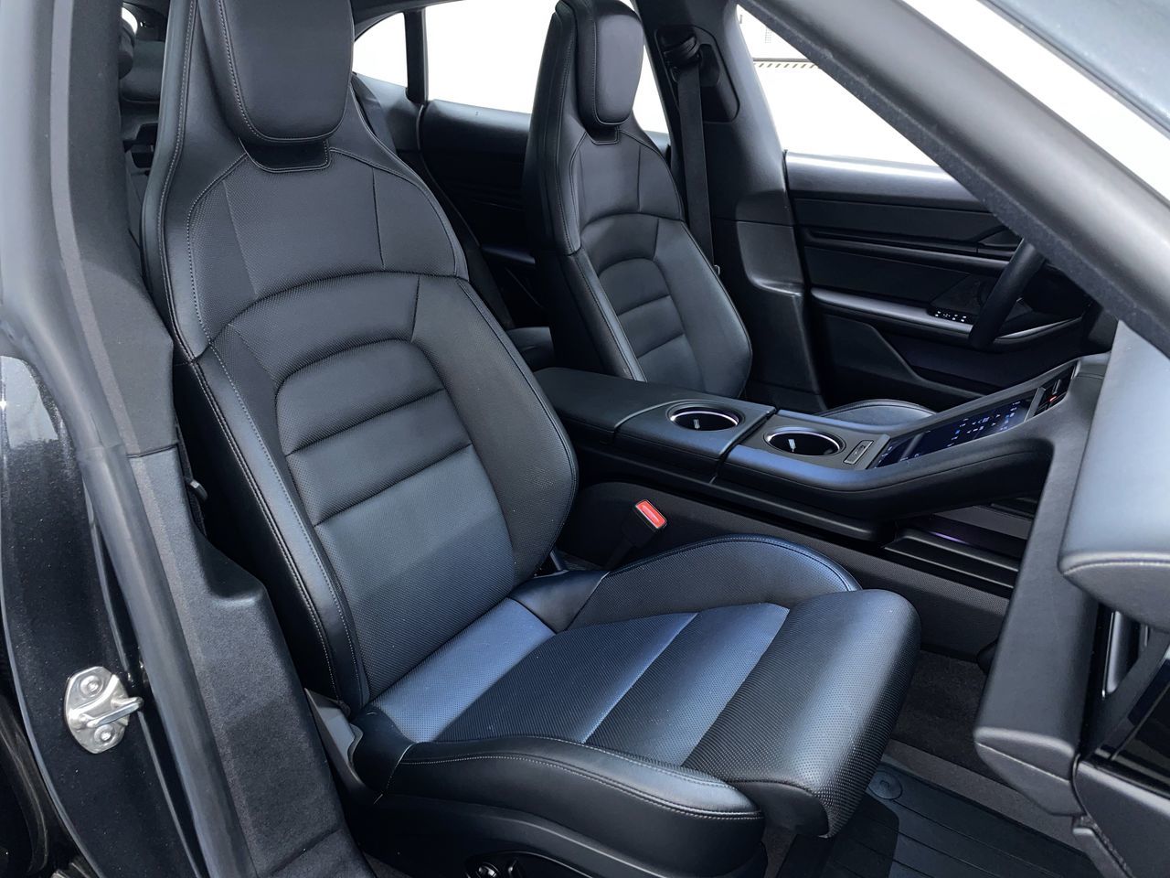 2022 Porsche Taycan in Vancouver, British Columbia