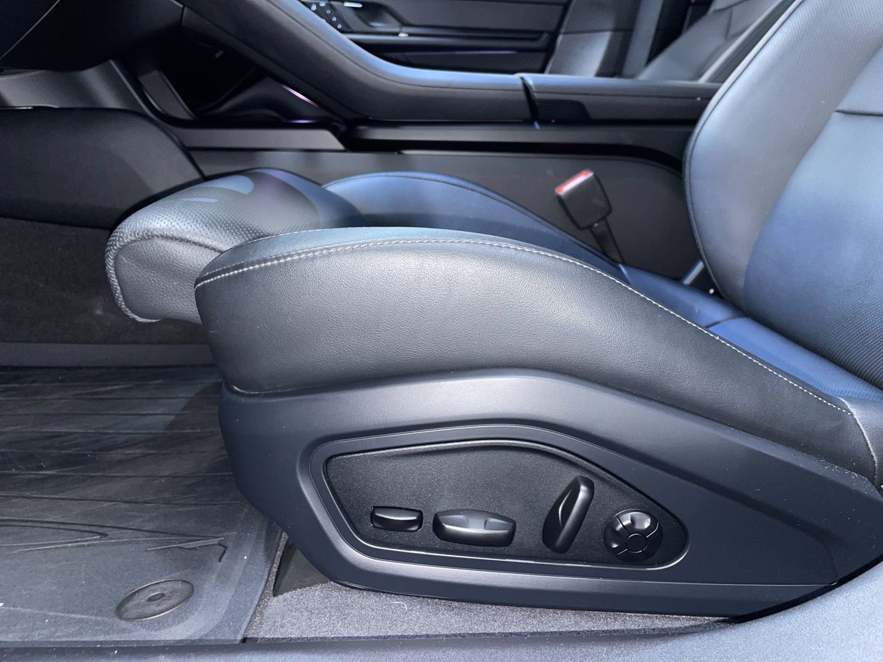 2022 Porsche Taycan in Vancouver, British Columbia