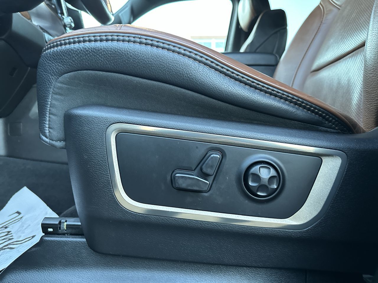 Ram RAM 1500 Crew Cab 4x4 (DT)  2019 à Vancouver, Colombie-Britannique