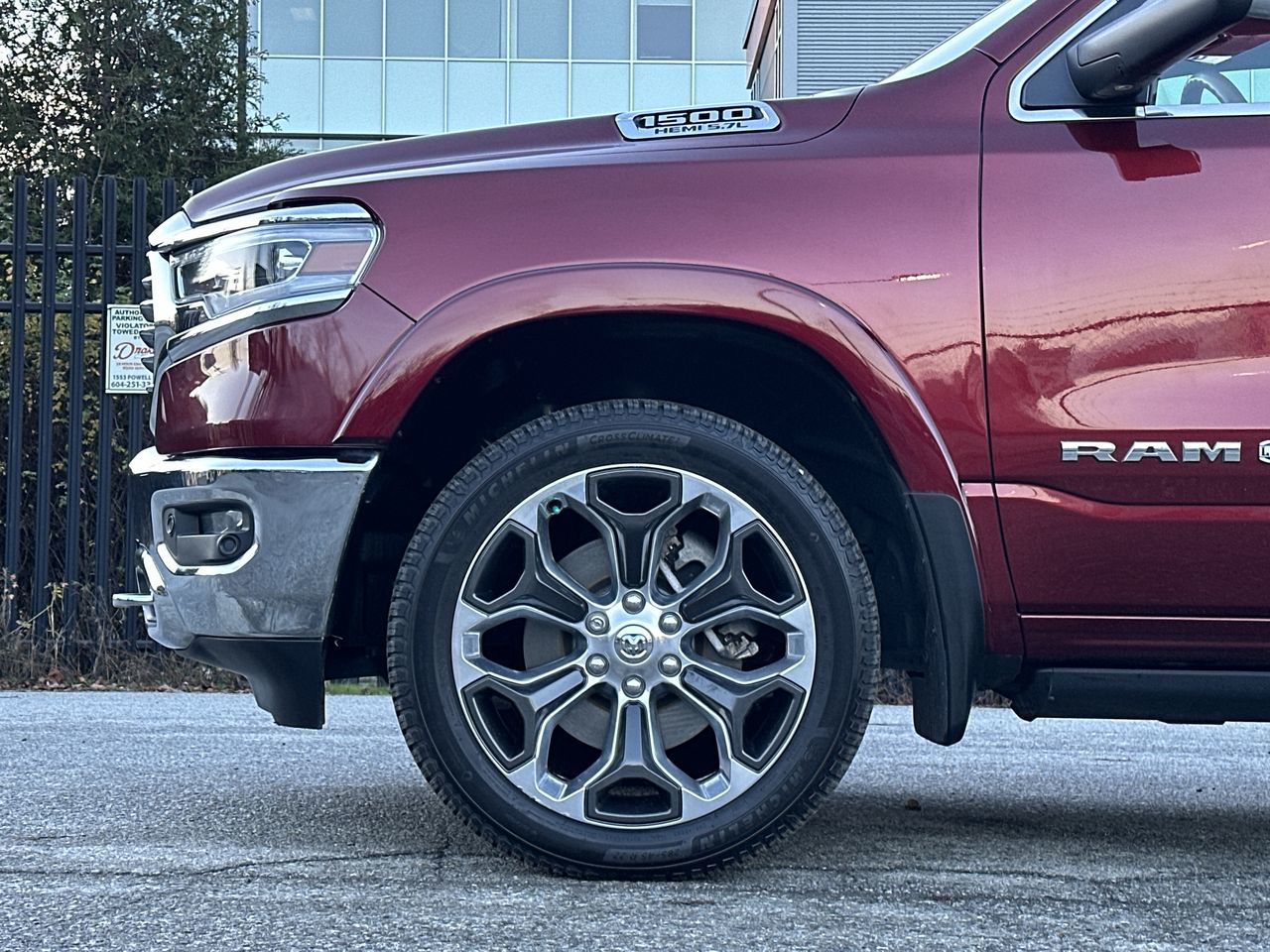 Ram RAM 1500 Crew Cab 4x4 (DT)  2019 à Vancouver, Colombie-Britannique