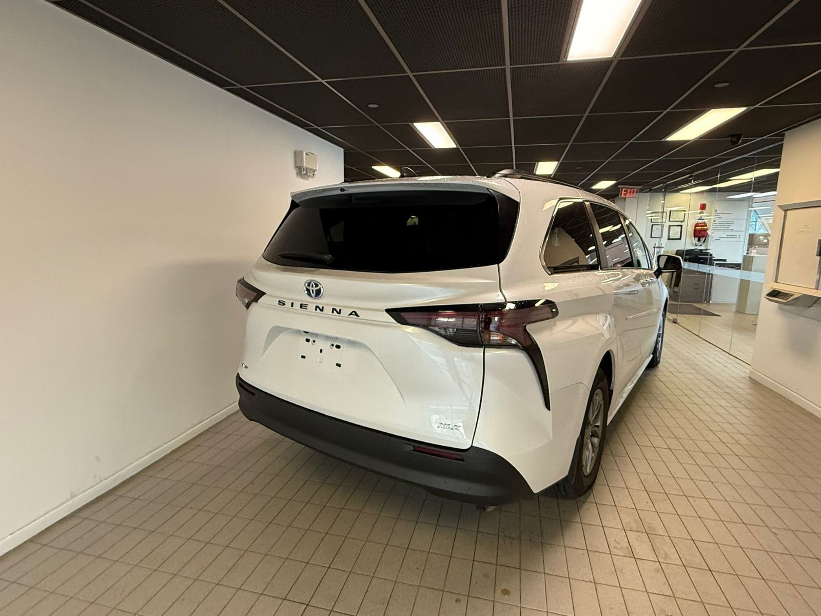 Toyota Sienna Hybrid  2025 à Vancouver, Colombie-Britannique