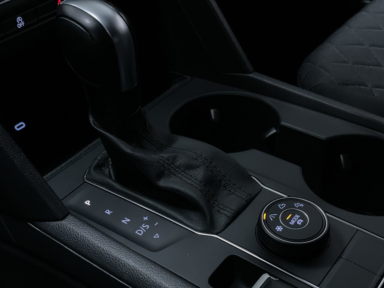 Volkswagen Atlas Cross Sport  2020 à Vancouver, Colombie-Britannique