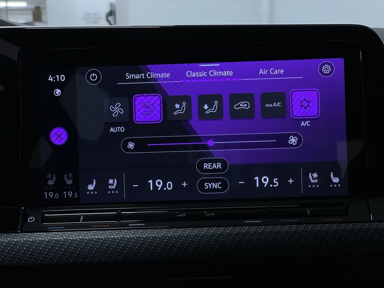 Volkswagen Golf R  2024 à Vancouver, Colombie-Britannique