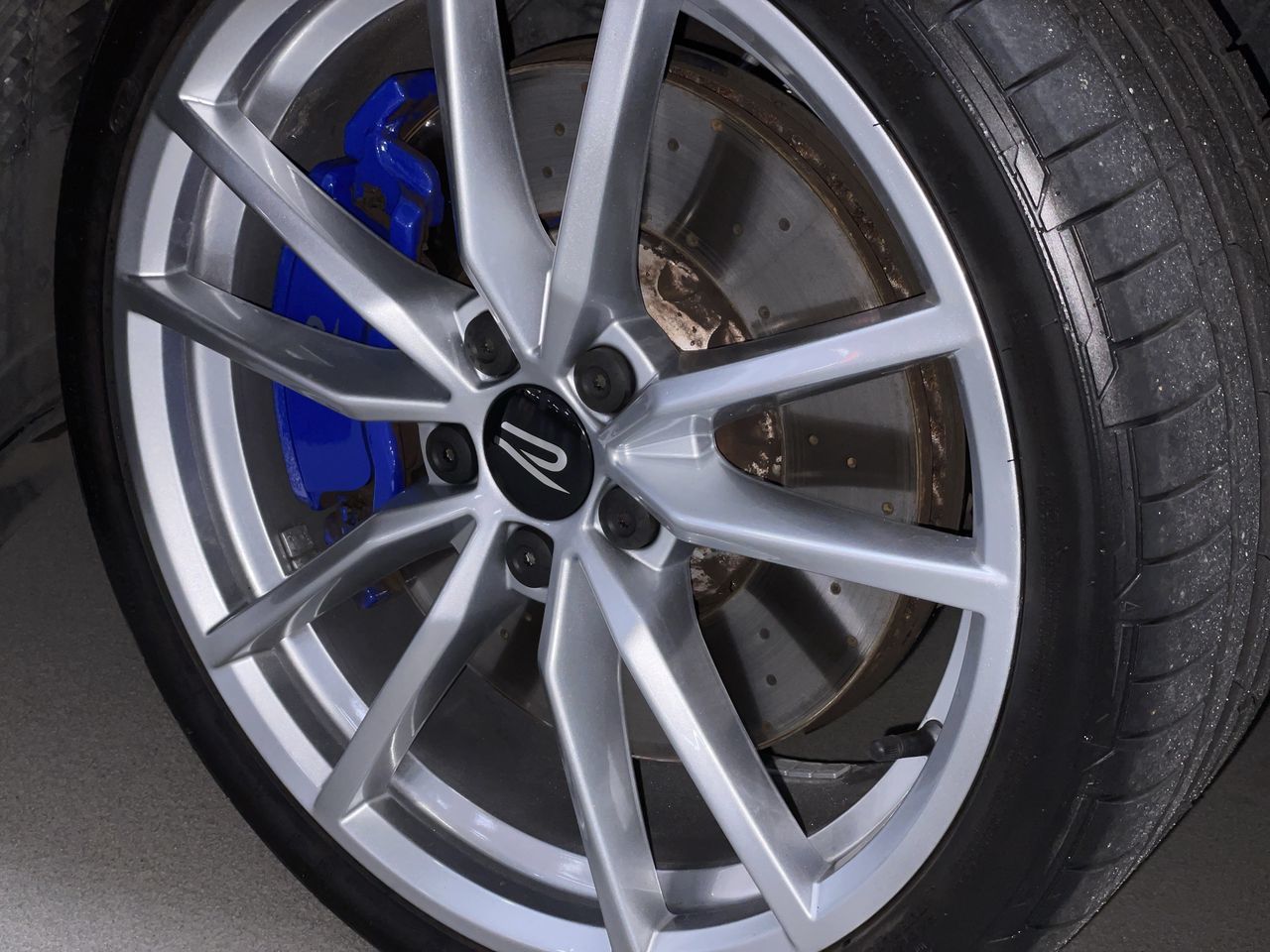 Volkswagen Golf R  2024 à Vancouver, Colombie-Britannique