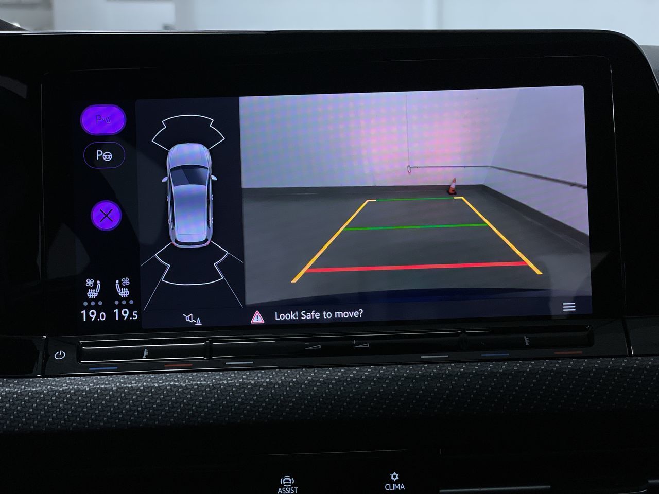 Volkswagen Golf R  2024 à Vancouver, Colombie-Britannique