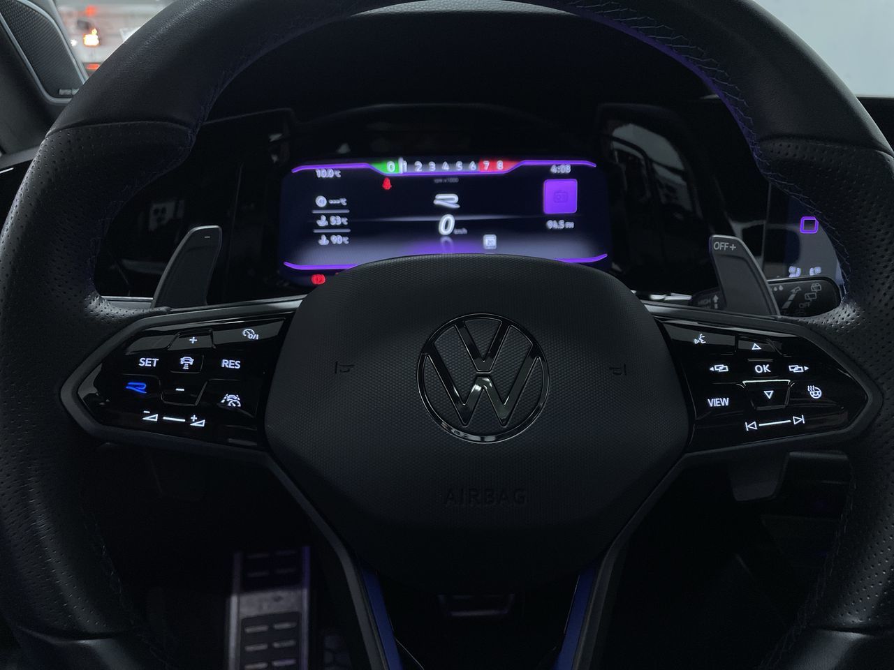 Volkswagen Golf R  2024 à Vancouver, Colombie-Britannique