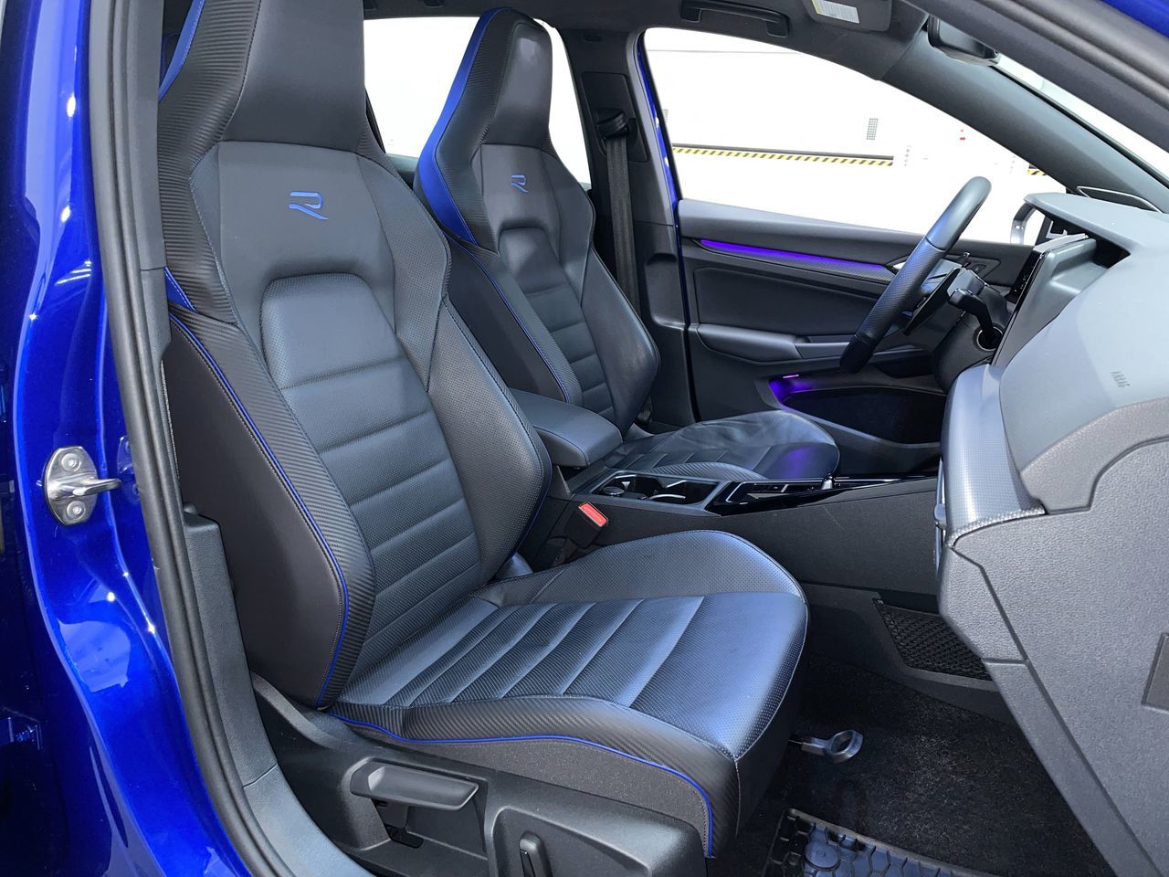 Volkswagen Golf R  2024 à Vancouver, Colombie-Britannique