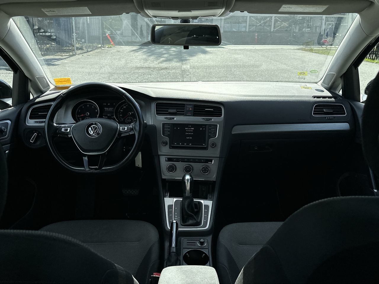 Volkswagen Golf  2016 à Vancouver, Colombie-Britannique