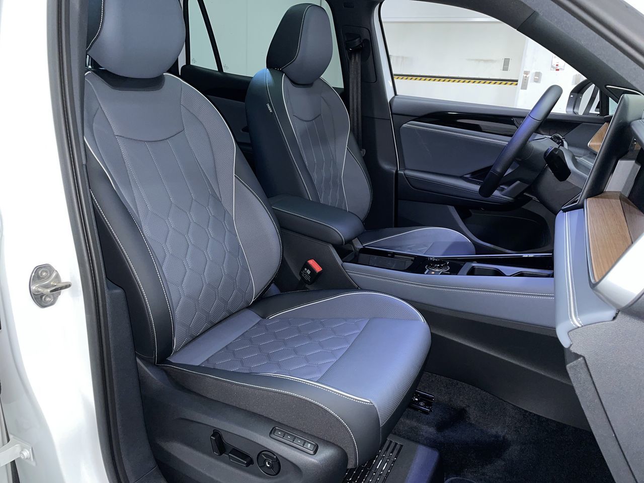 2025 Volkswagen Tiguan in Vancouver, British Columbia
