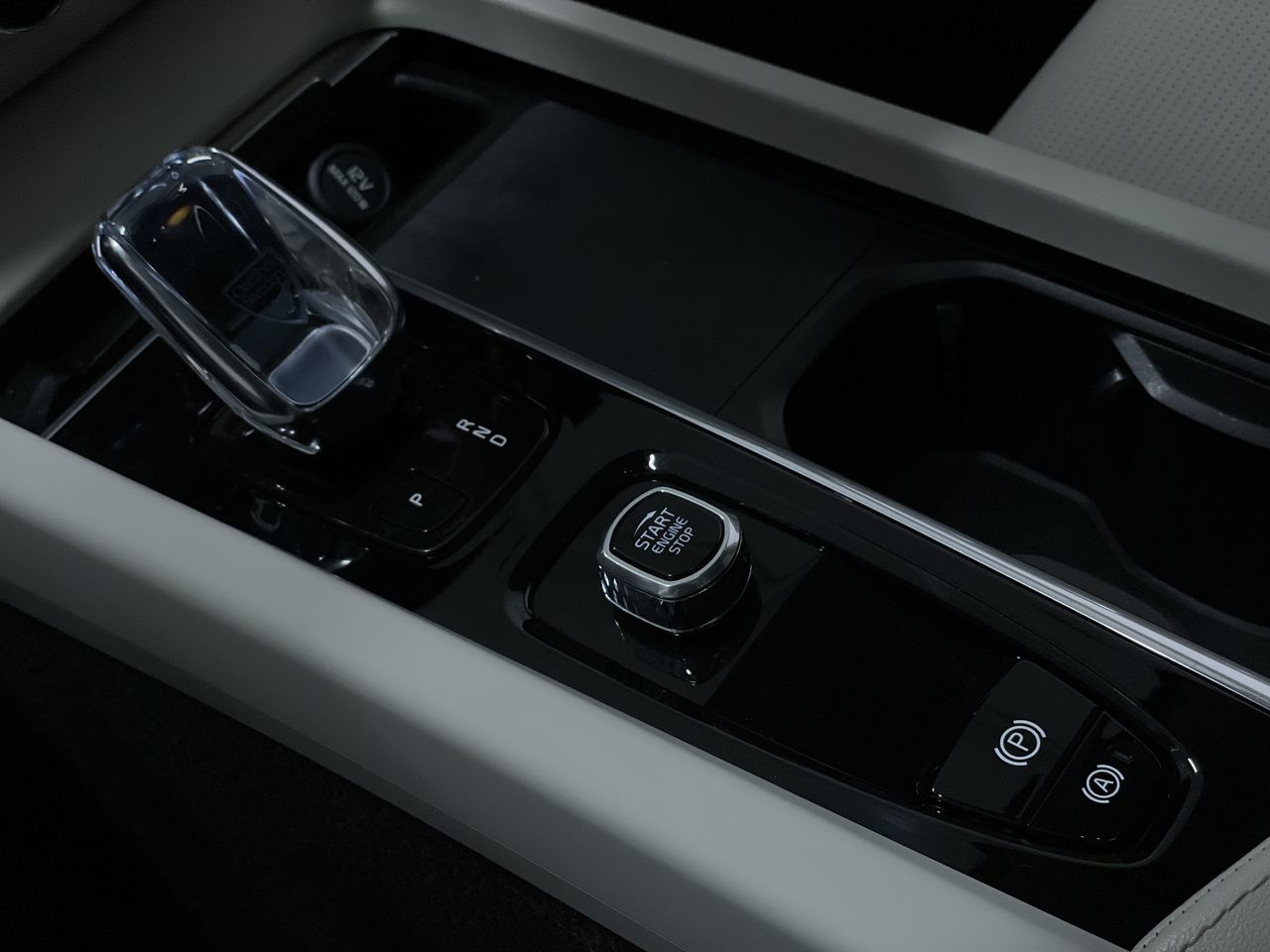2022 Volvo XC60 in Vancouver, British Columbia