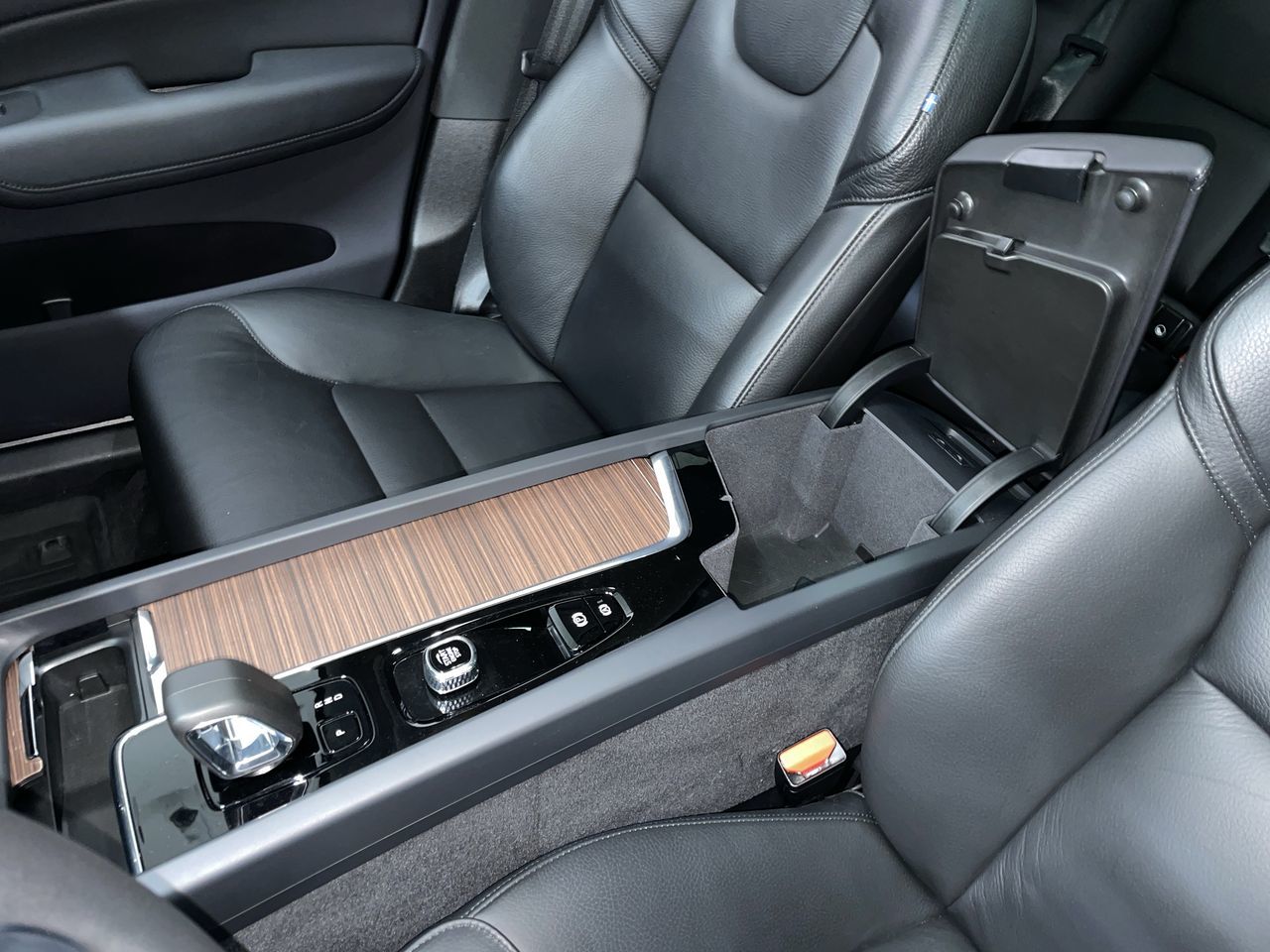 2023 Volvo XC60 in Vancouver, British Columbia