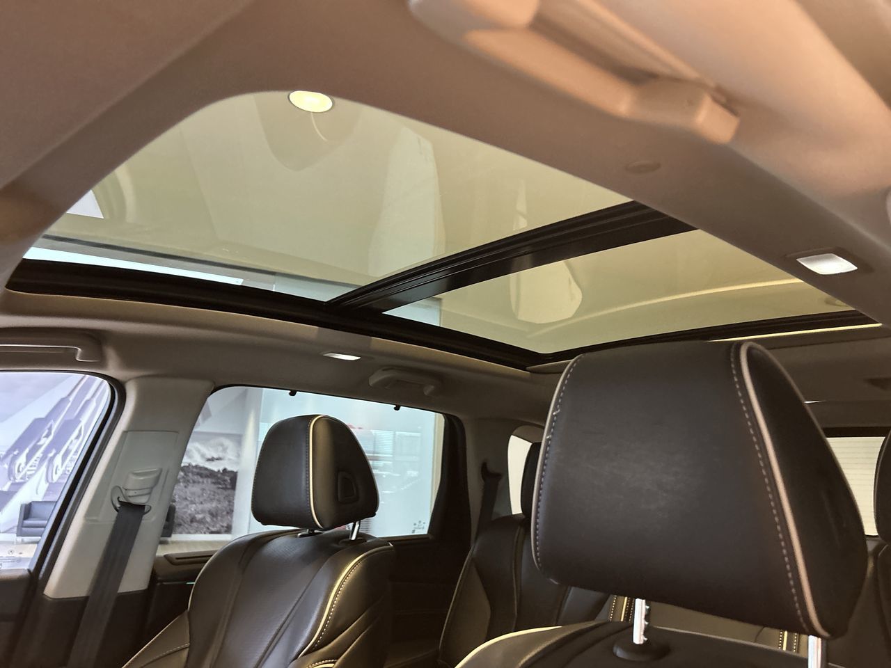 2022 Acura MDX in Toronto, Ontario