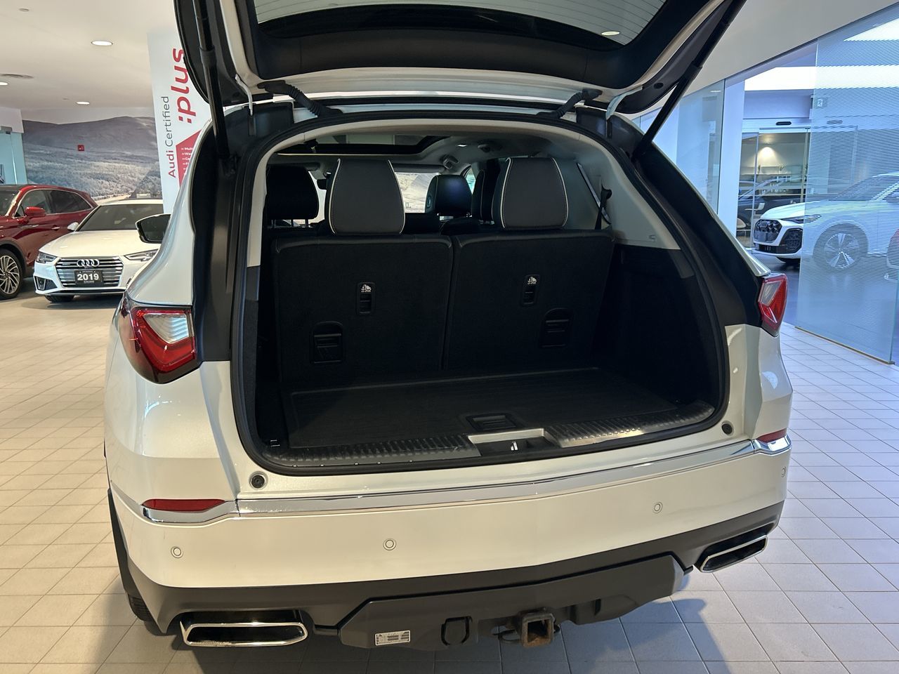 2022 Acura MDX in Toronto, Ontario