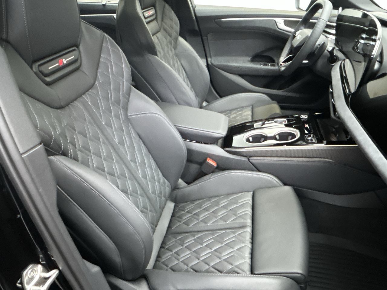 Audi A6 Cluster 6  2026 à Toronto, Ontario