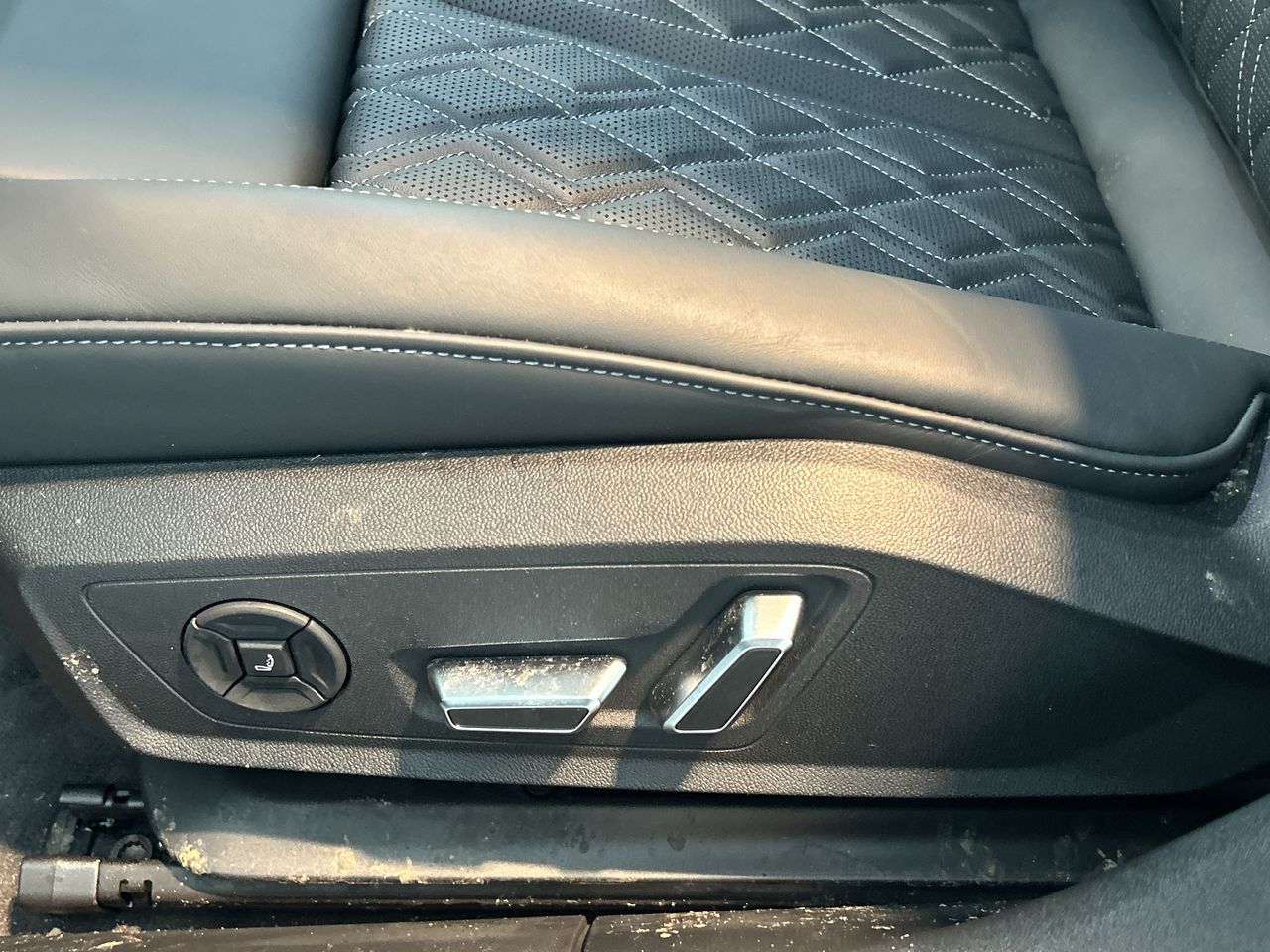 Audi A6 Cluster 6  2026 à Toronto, Ontario