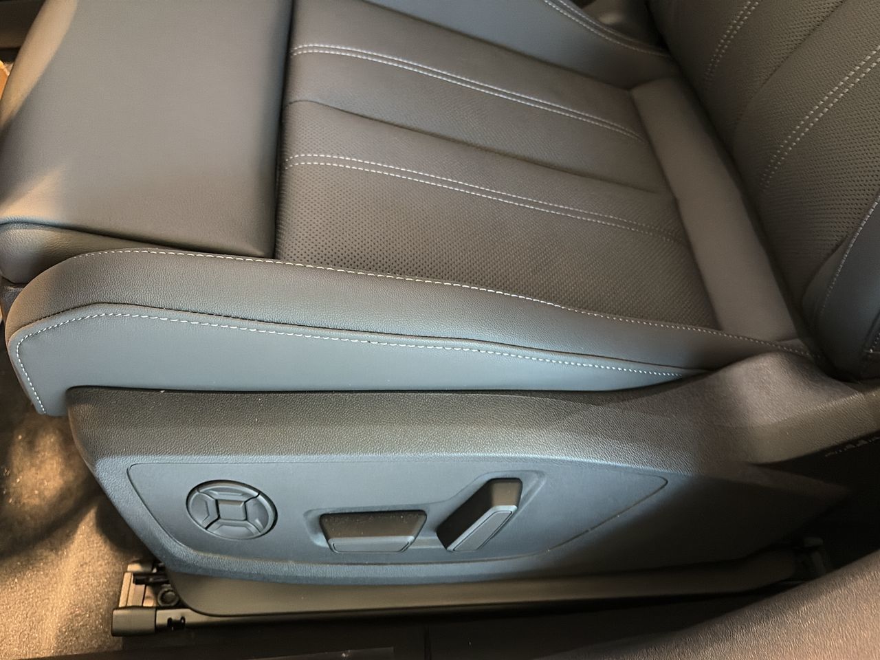 Audi A6 Cluster 6  2026 à Toronto, Ontario
