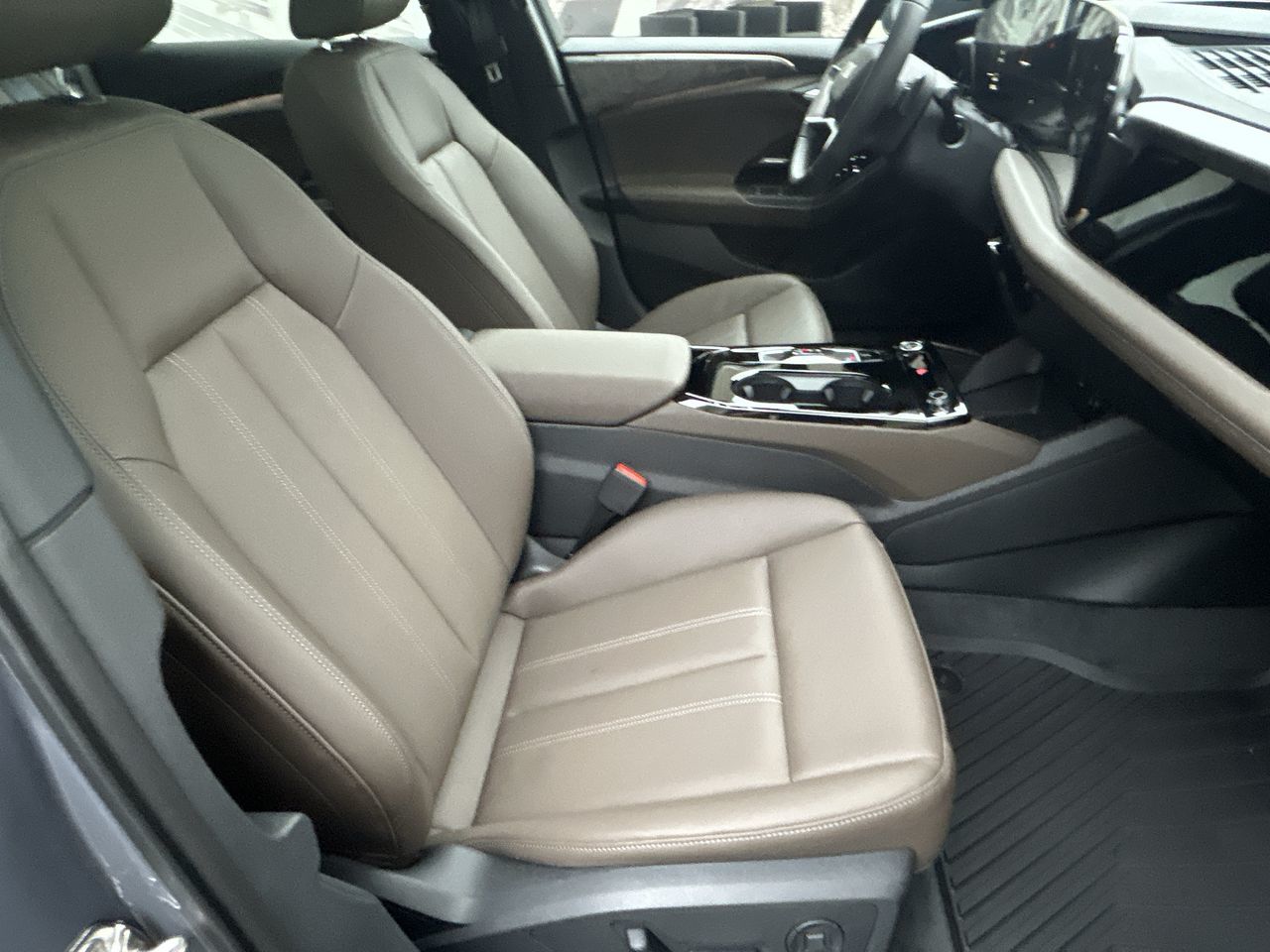 Audi A6 e-tron  2025 à Toronto, Ontario