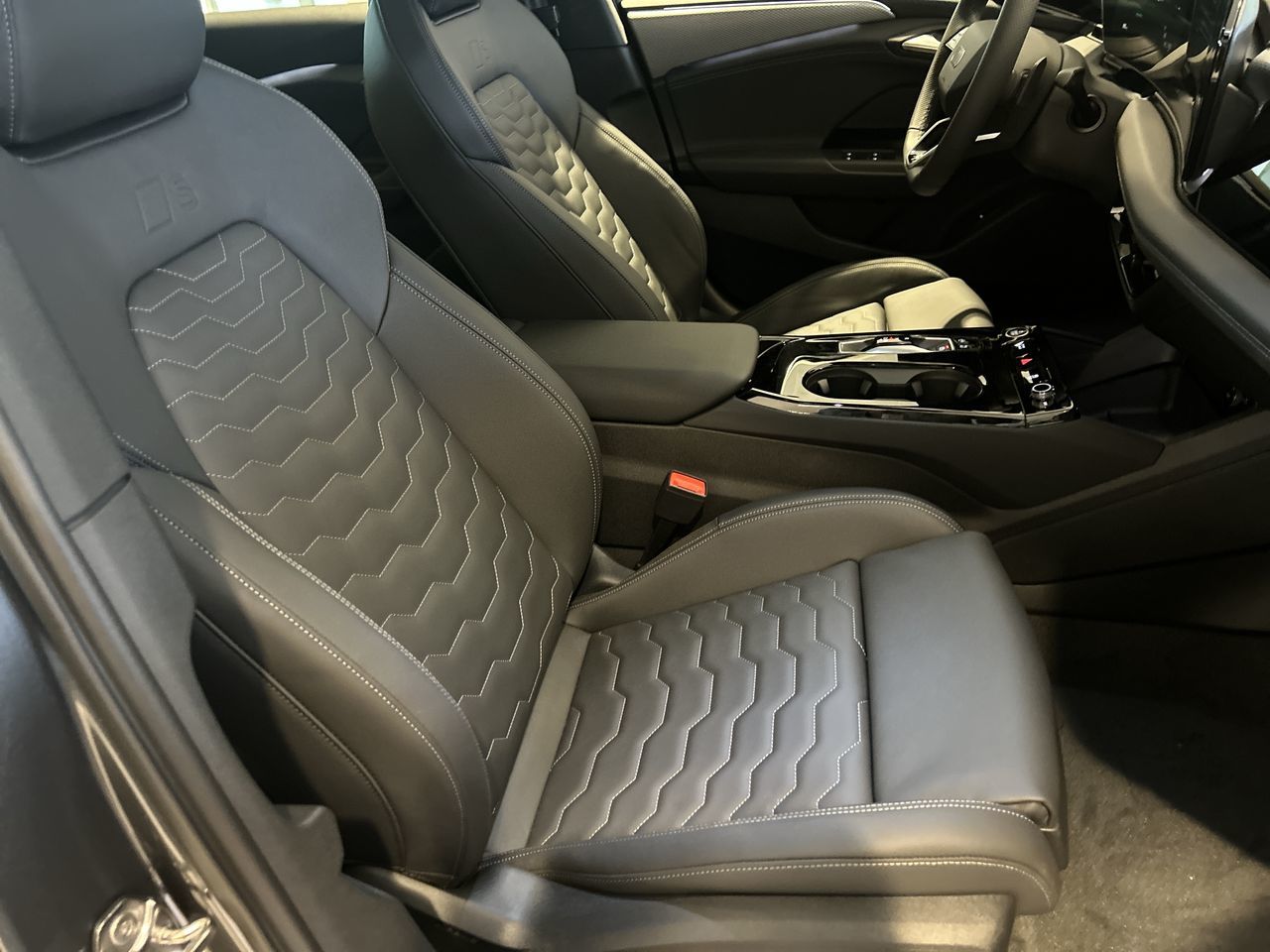 Audi A6 e-tron  2025 à Toronto, Ontario