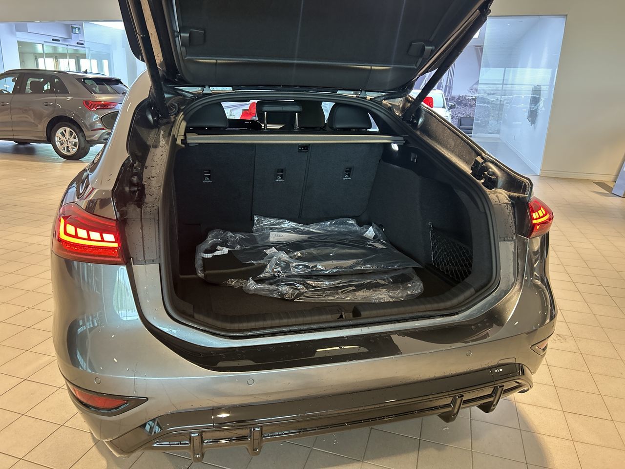 Audi A6 e-tron  2025 à Toronto, Ontario