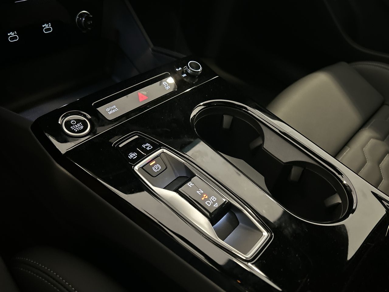 Audi A6 e-tron  2025 à Toronto, Ontario