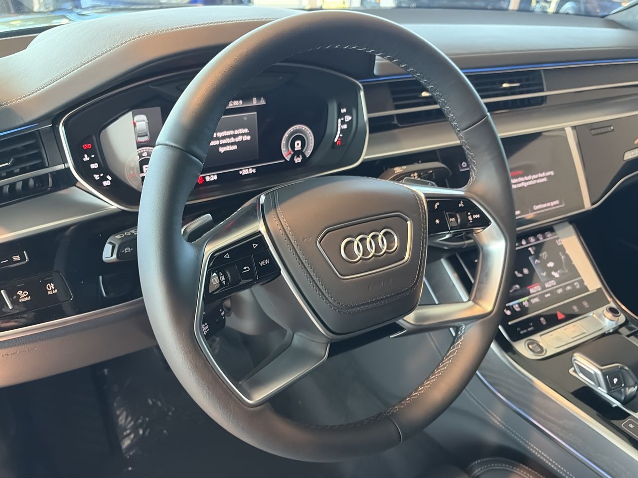 Audi A8  2027 à Toronto, Ontario