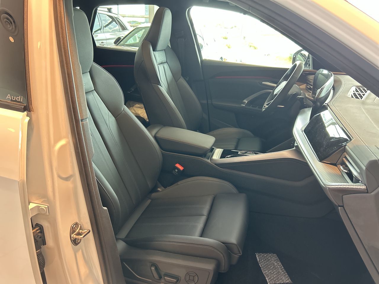 Audi All-New Q5  2025 à Toronto, Ontario