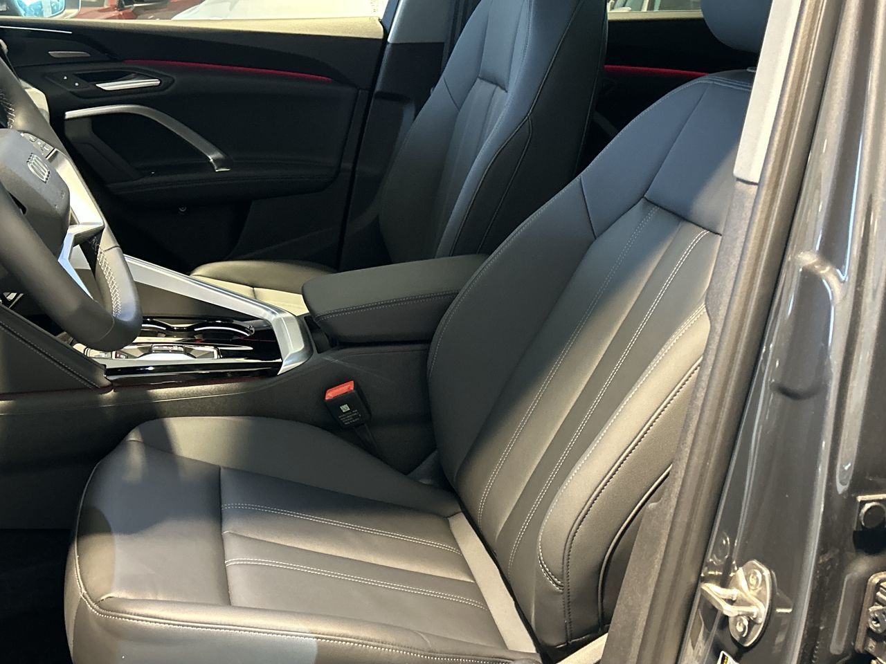 Audi All-New Q5  2025 à Toronto, Ontario