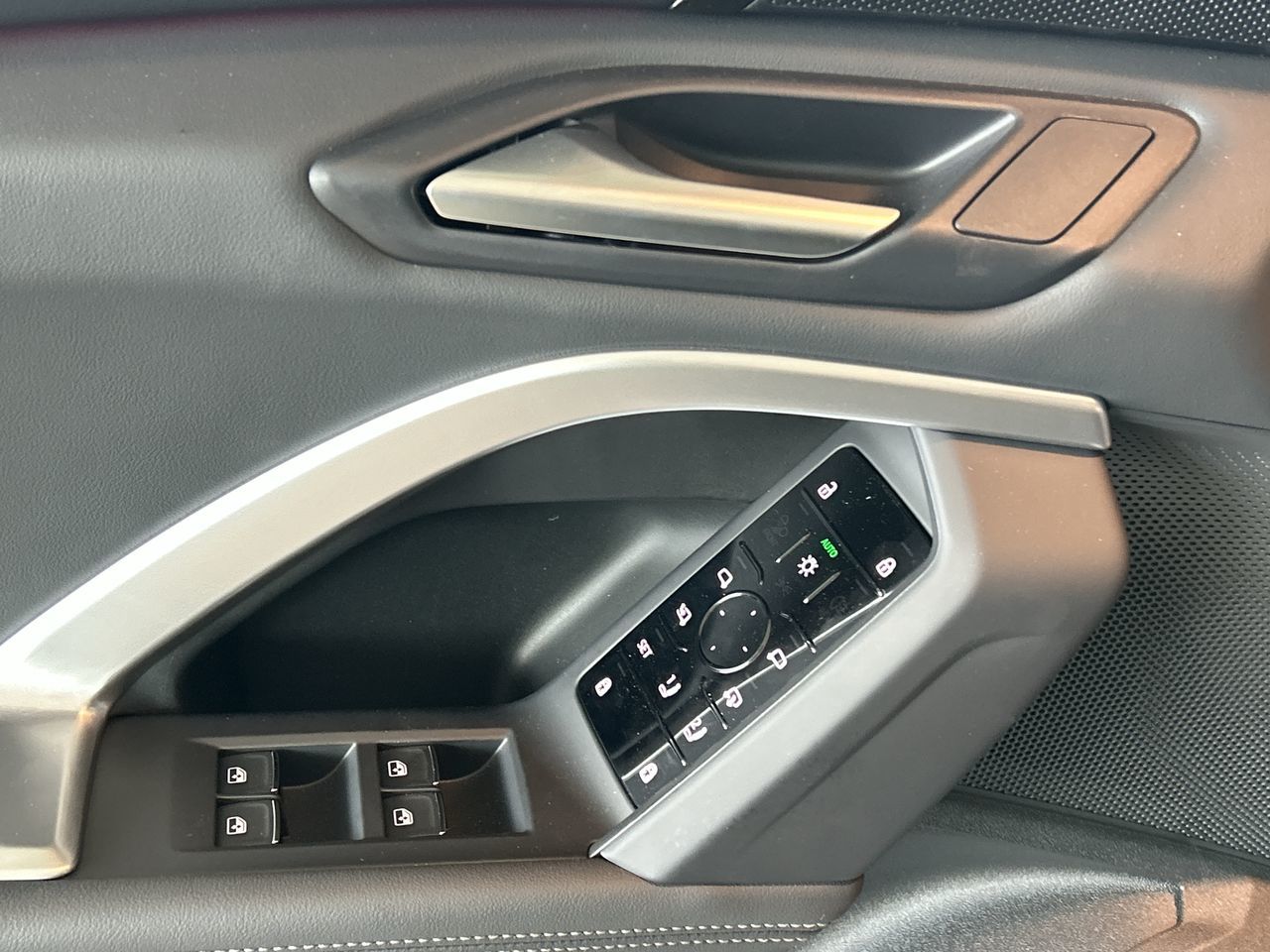 Audi All-New Q5  2025 à Toronto, Ontario