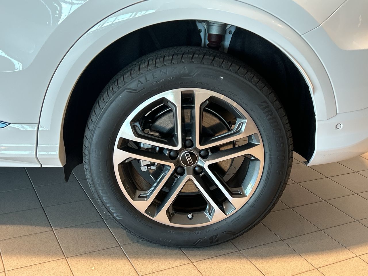 Audi All-New Q5  2025 à Toronto, Ontario