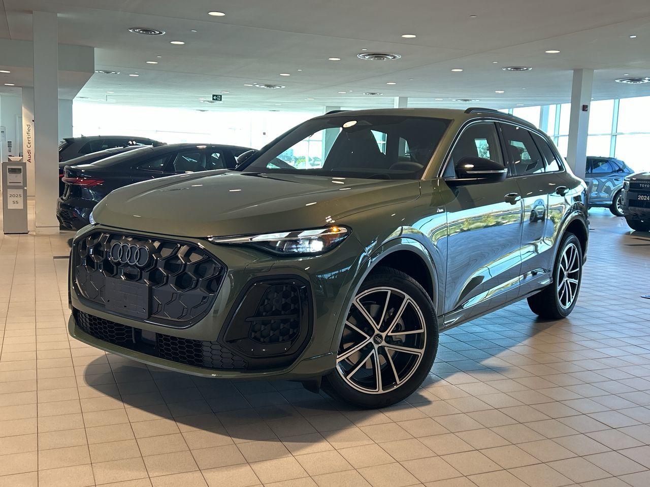 Audi All-New Q5  2025 à Toronto, Ontario