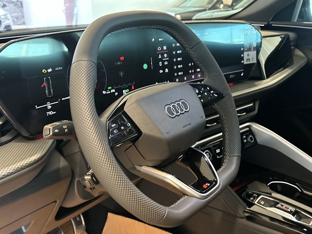 Audi Q5  2025 à Toronto, Ontario