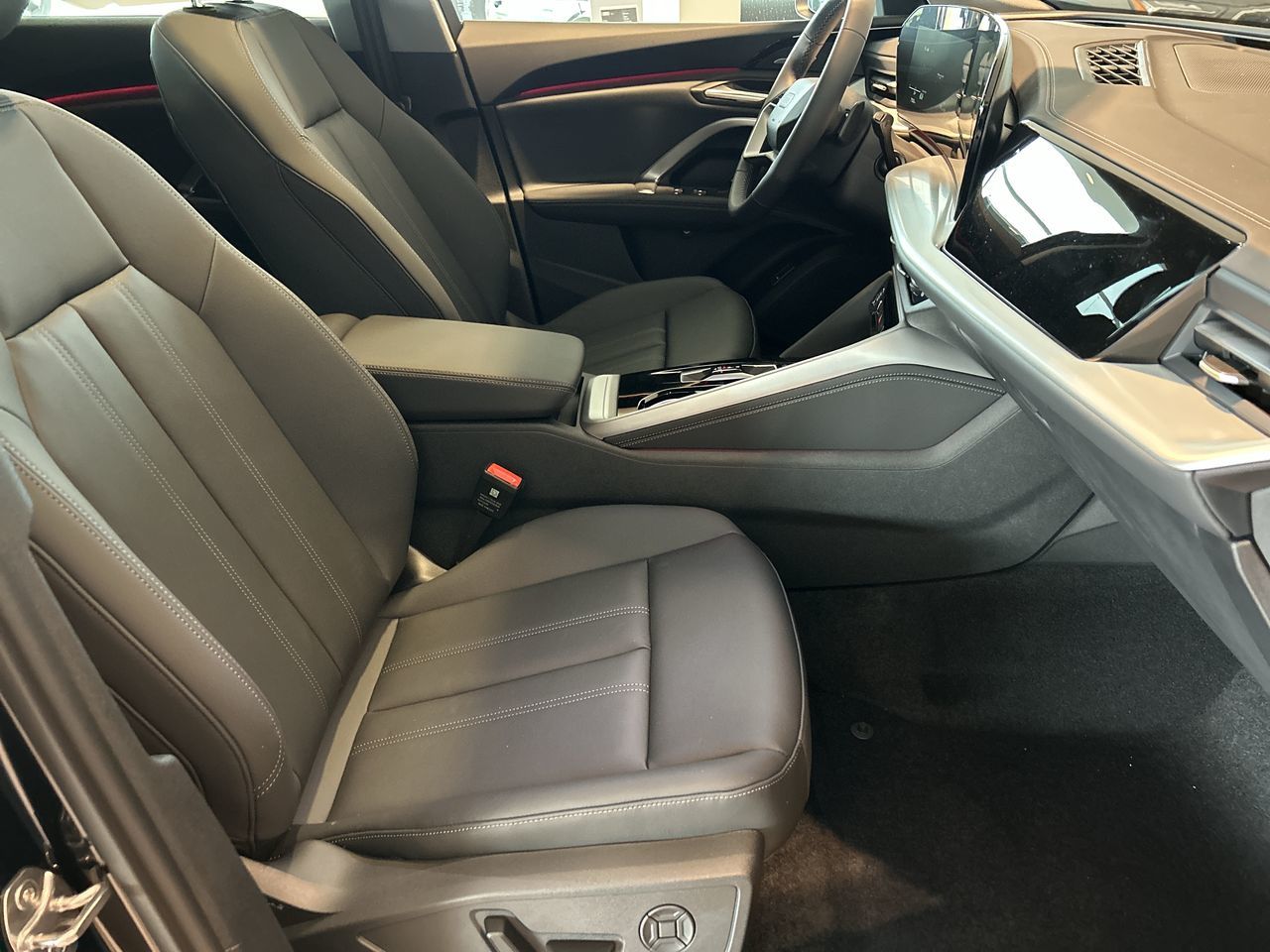 Audi All-New Q5  2025 à Toronto, Ontario