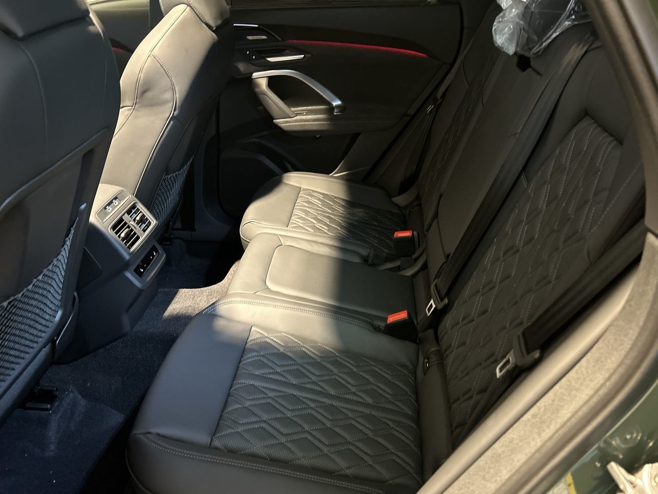 Audi All-New SQ5  2025 à Toronto, Ontario