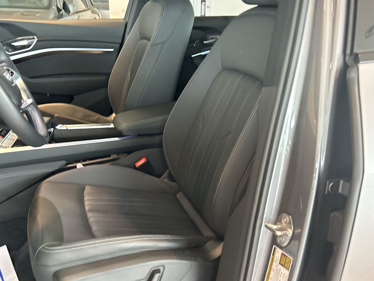 Audi e-tron  2021 à Toronto, Ontario