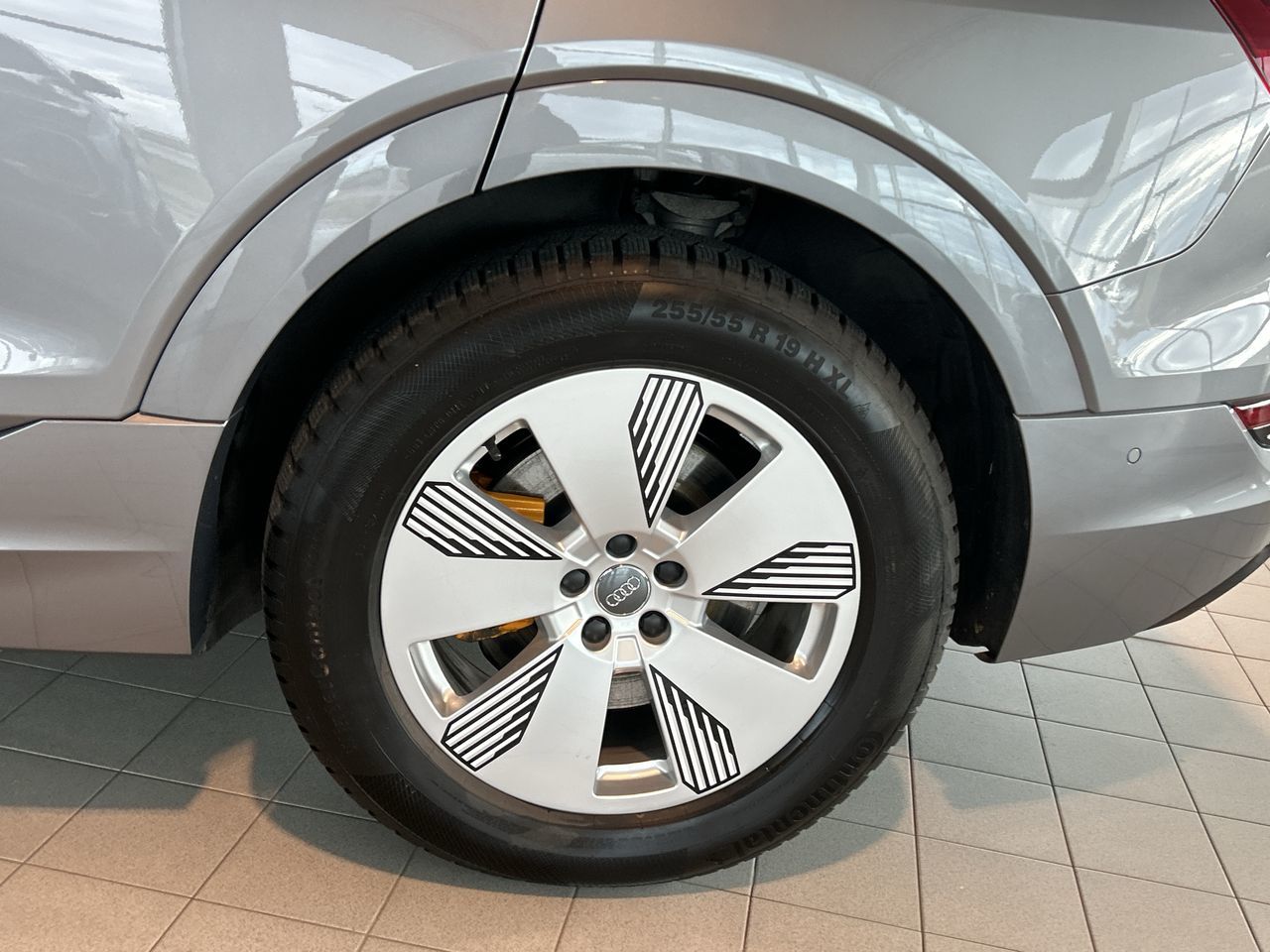 Audi e-tron  2021 à Toronto, Ontario