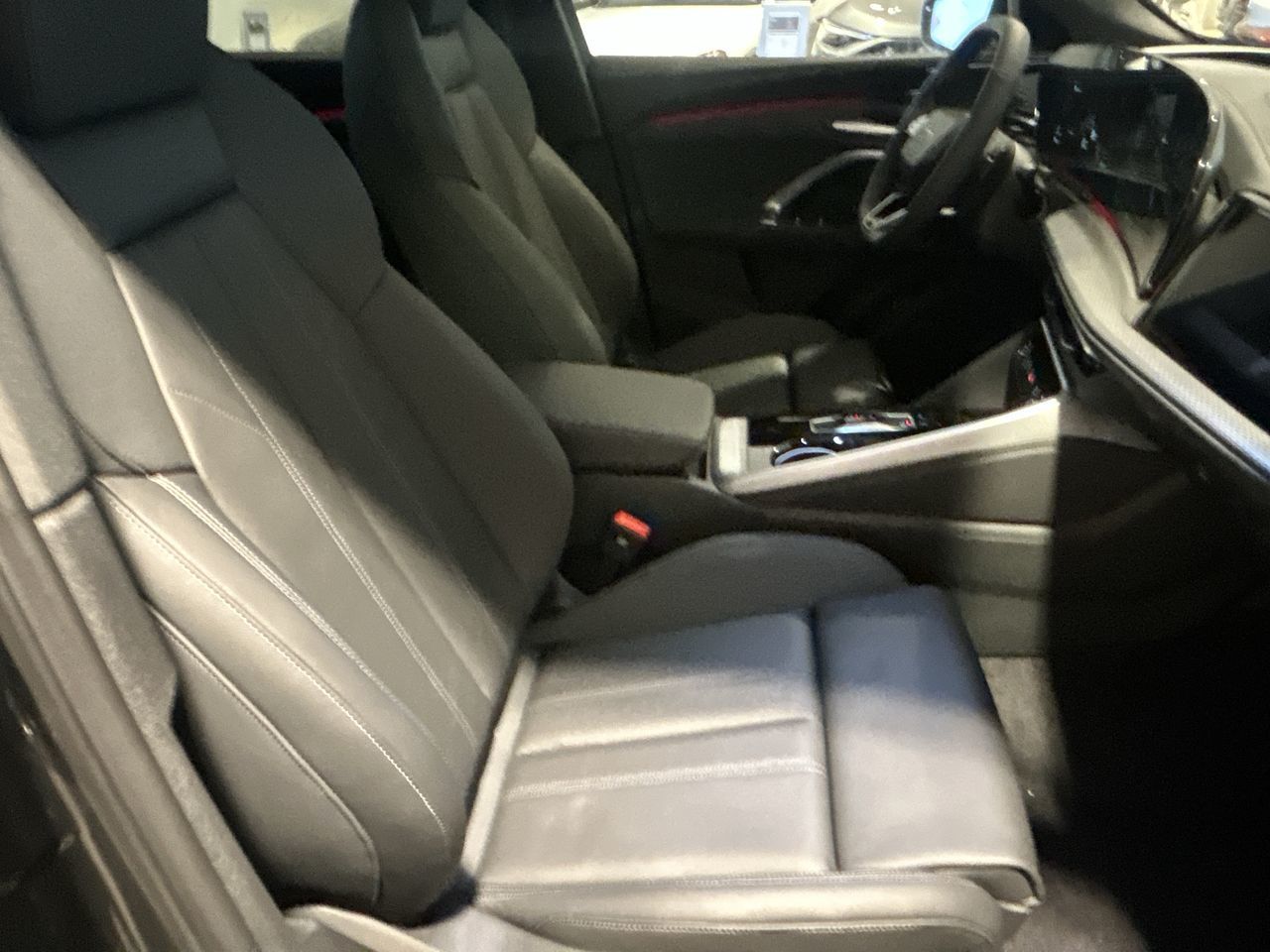 Audi Q5  2025 à Toronto, Ontario