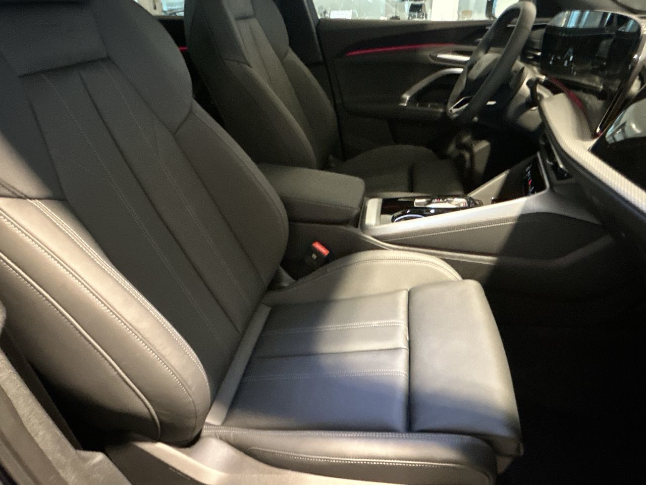 Audi Q5  2025 à Toronto, Ontario