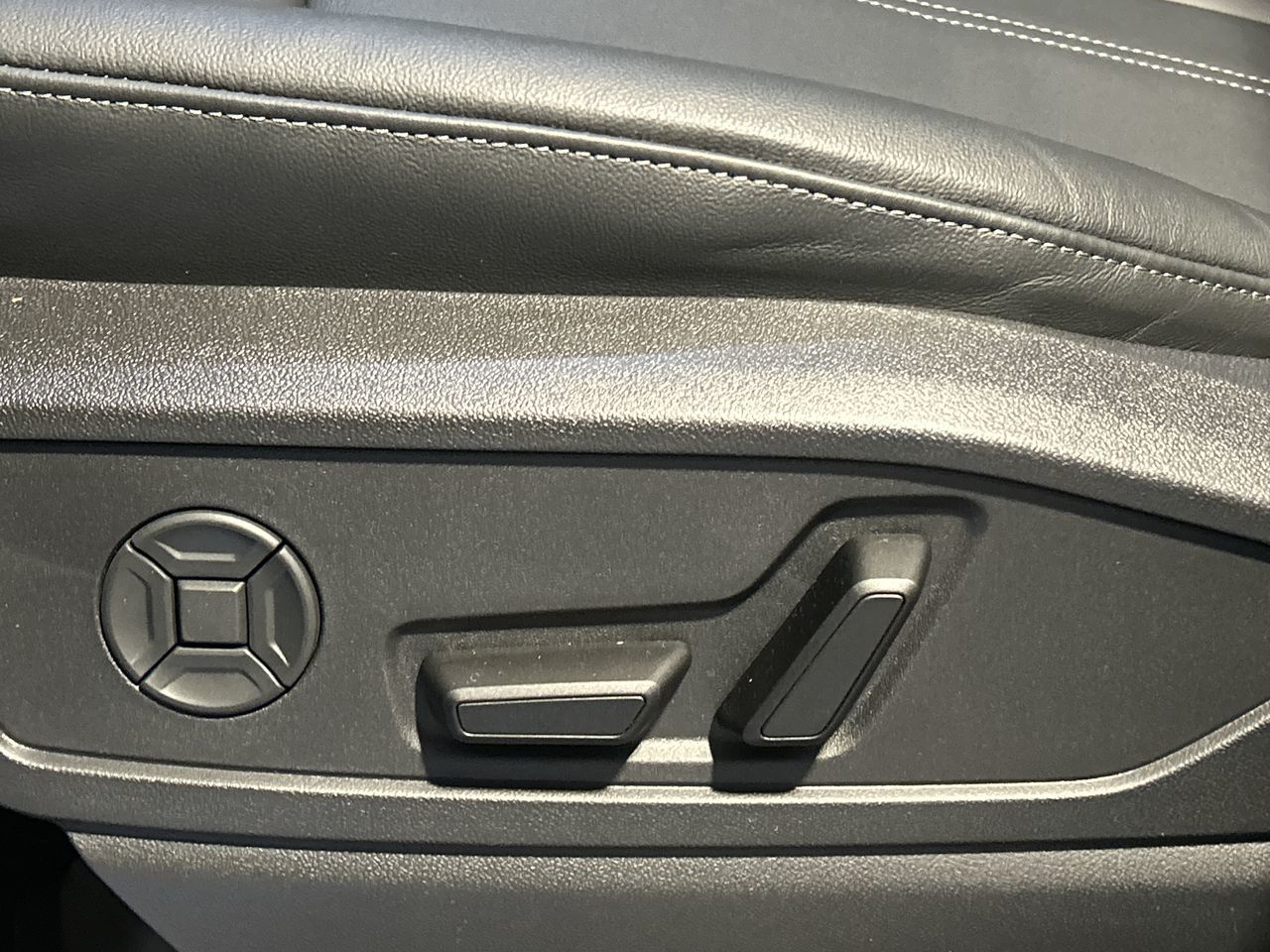 Audi Q5  2025 à Toronto, Ontario