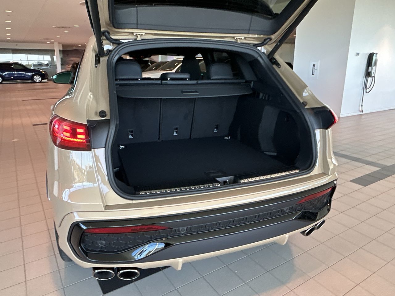 Audi All-New SQ5  2025 à Toronto, Ontario