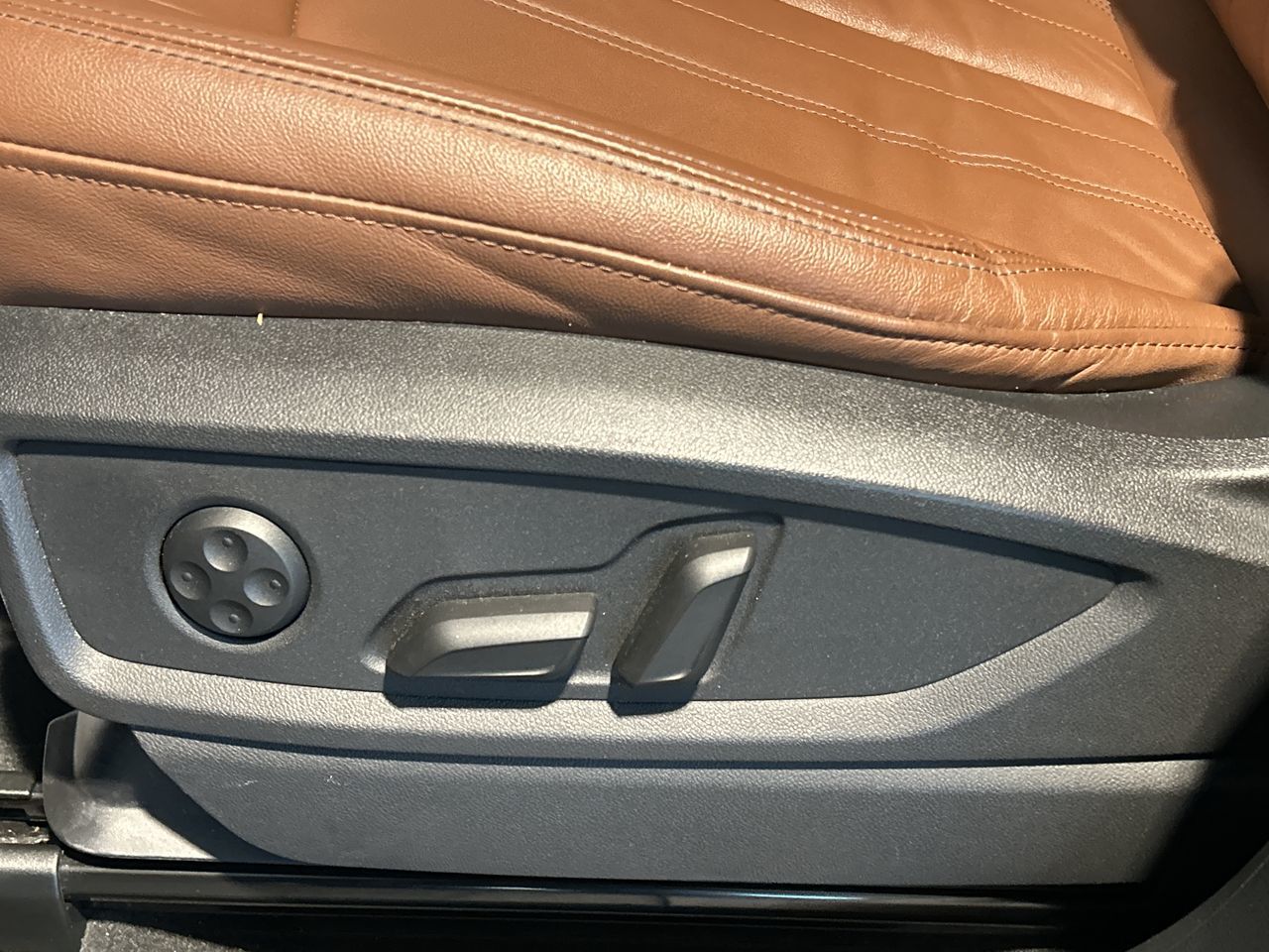 Audi Q5  2023 à Toronto, Ontario