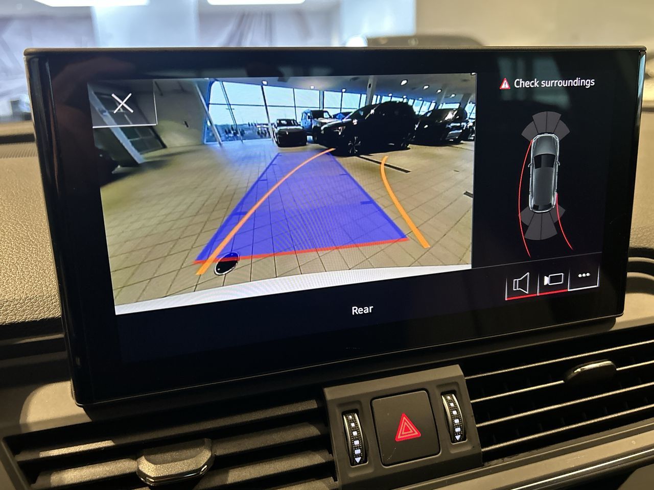 Audi Q5  2023 à Toronto, Ontario