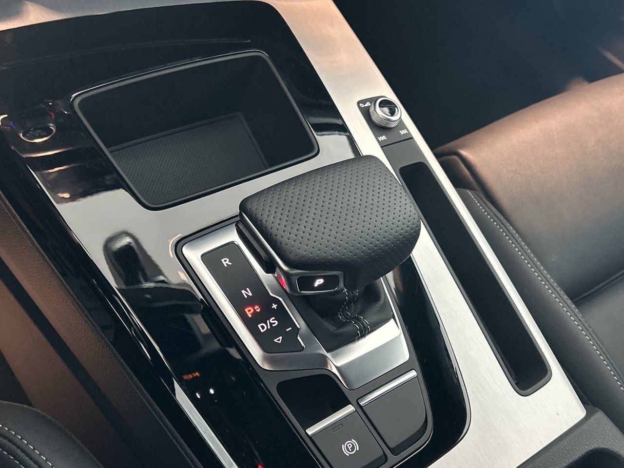 Audi Q5  2023 à Toronto, Ontario