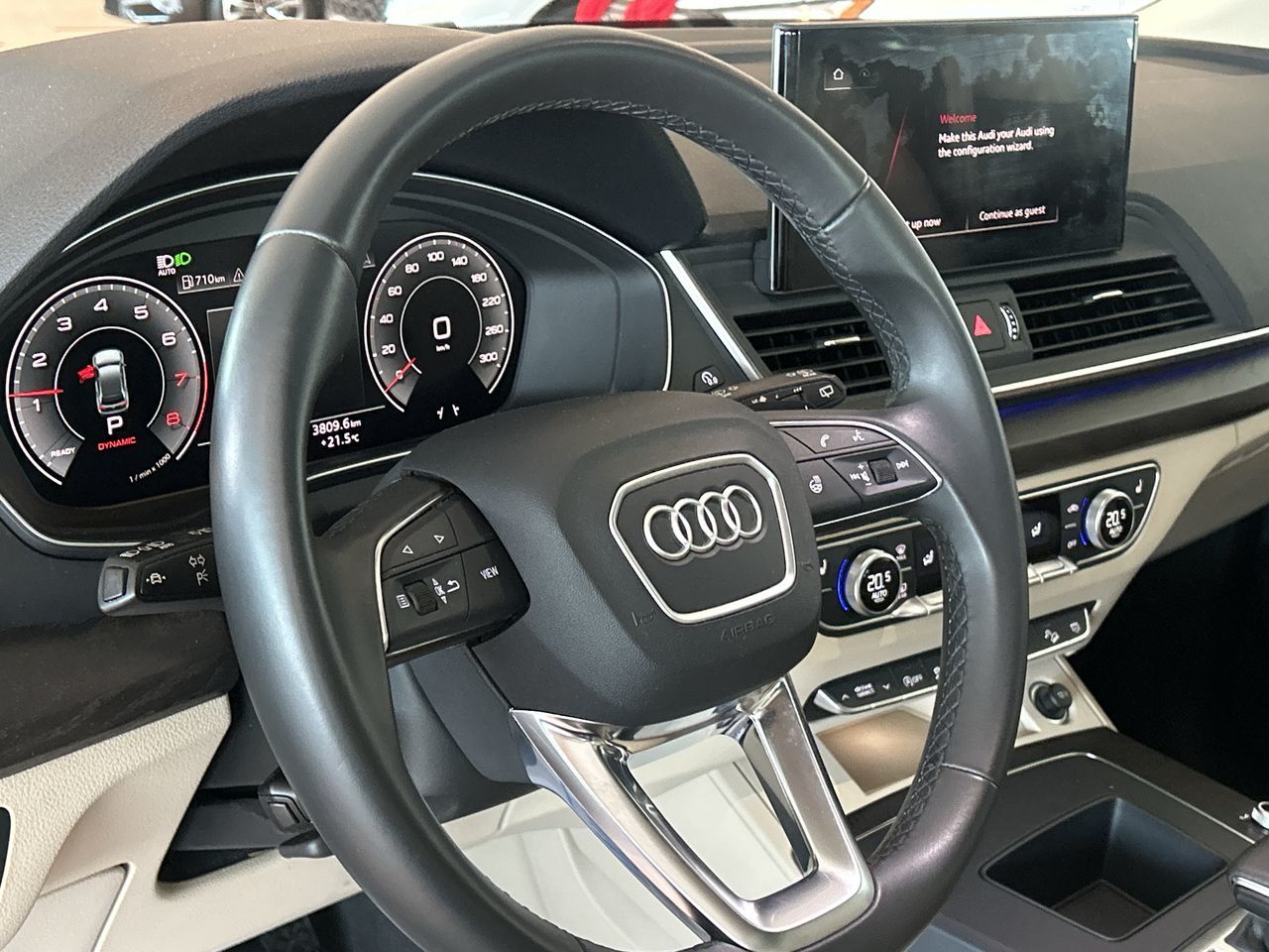 Audi Q5  2023 à Toronto, Ontario